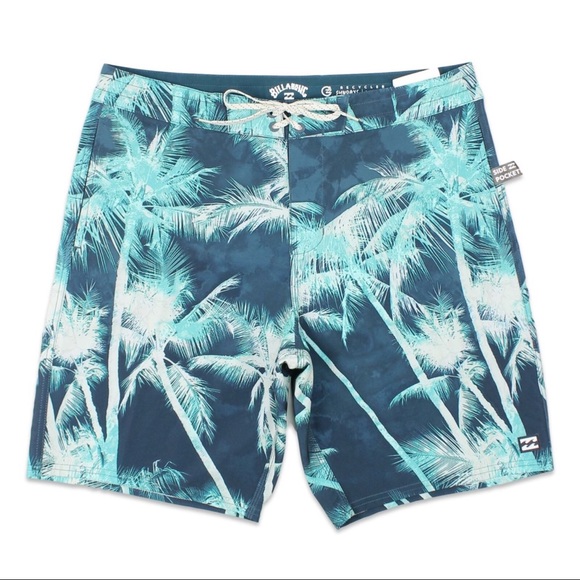Billabong Sunday’s Lo Tide Boardshorts